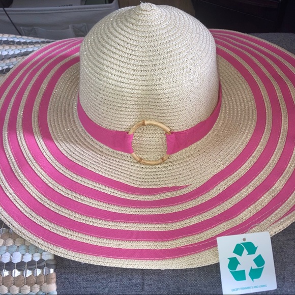 NWT STRAW PINK AND TAN FLOPPY SUN HAT - Picture 3 of 6